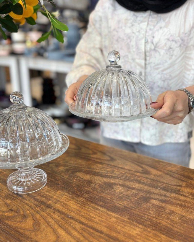 کیک خوری بدون پایه
