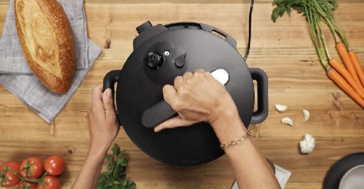 مولتی کوکر چند کاره نوتریکوک مدل sp204k